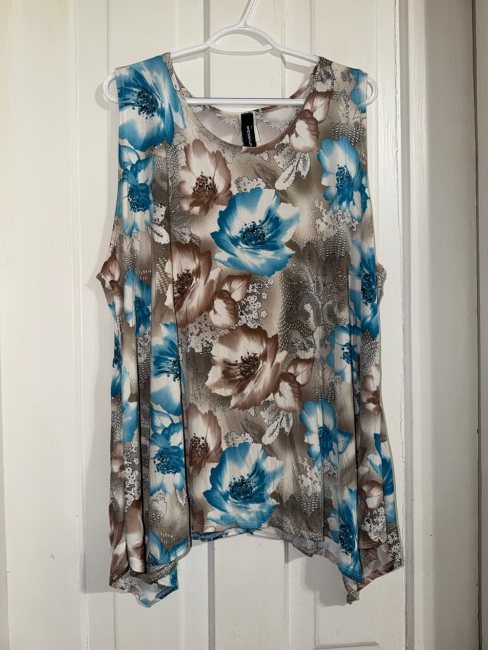 Women's plus size 3X tank top Sleeveless Floral shirt Top - Blue &‎ Brown